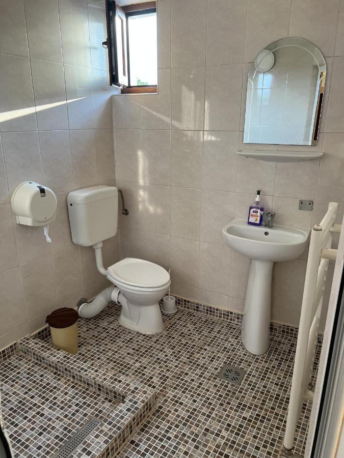 Hotel Monte Carlo Pitesti Ngoại thất bức ảnh