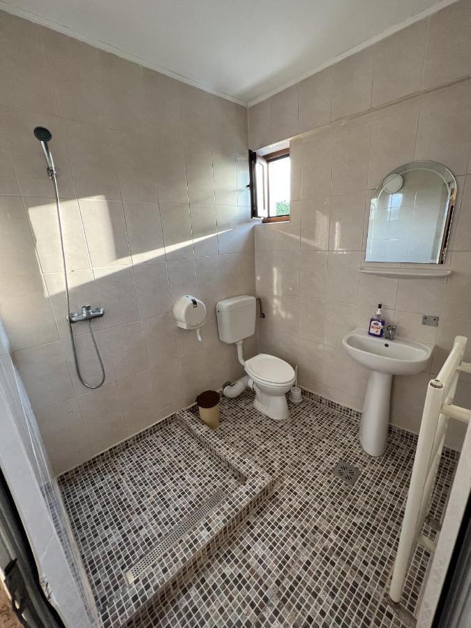 Hotel Monte Carlo Pitesti Ngoại thất bức ảnh